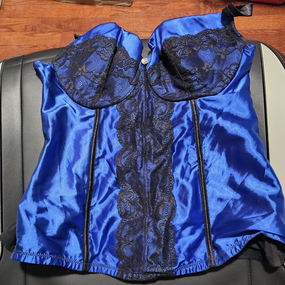 Cacique 2 Piece Set From Seriously Sexy Collection